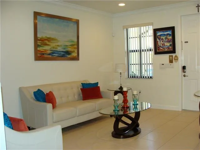Townhouse en Venta- Monaco at DORAL – Foto 4