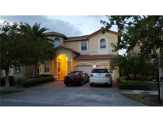 Casa a la Venta en MIAMI, Islands at DORAL – Foto 1