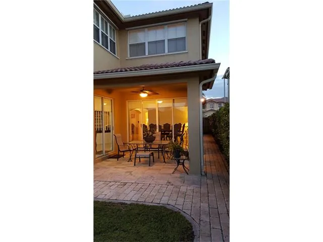 Casa a la Venta en MIAMI, Islands at DORAL – Foto 3