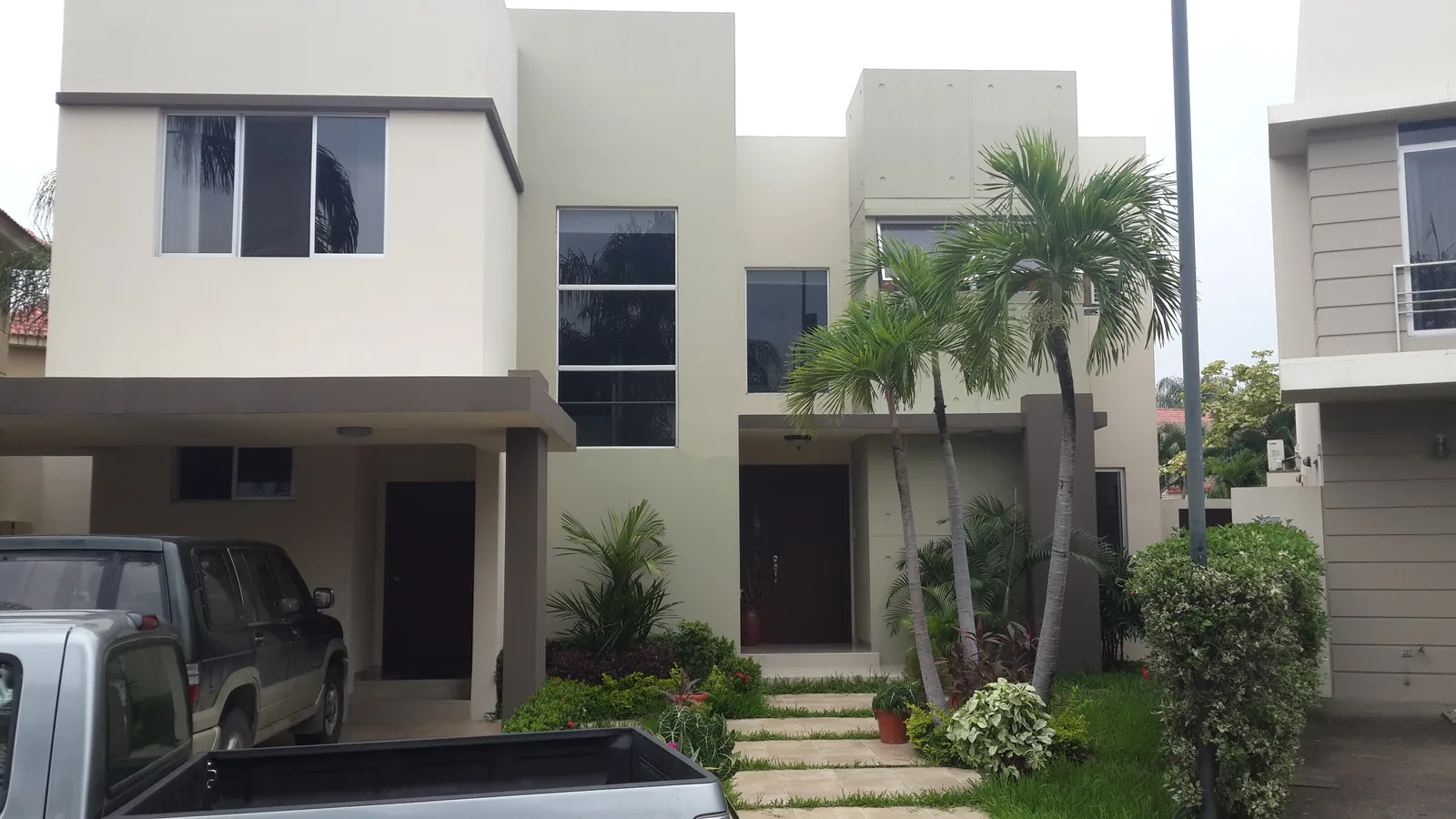 Casa en venta en urbanización Vista Sol Samborondon – Foto 1
