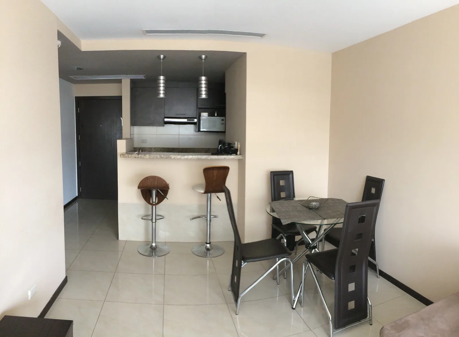 Suite de Alquiler en Elite Building sector Mall del Sol - Guayaquil – Foto 2