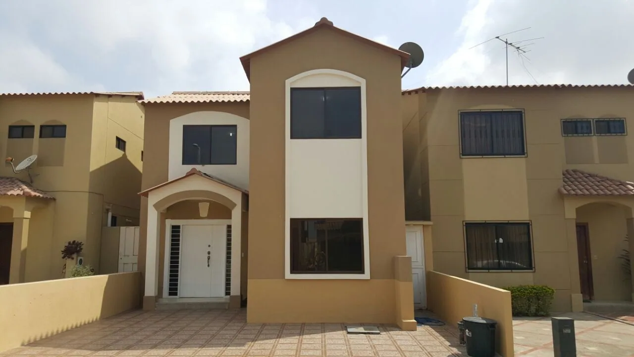 Casa en Venta en Villa Club, Etapa Galaxia, Modelo Orion – Foto 1