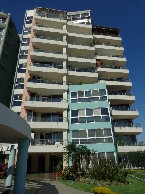 Departamento en Alquiler en Tennis Club Samborondon, Edificio RIOPORTO – Foto 1