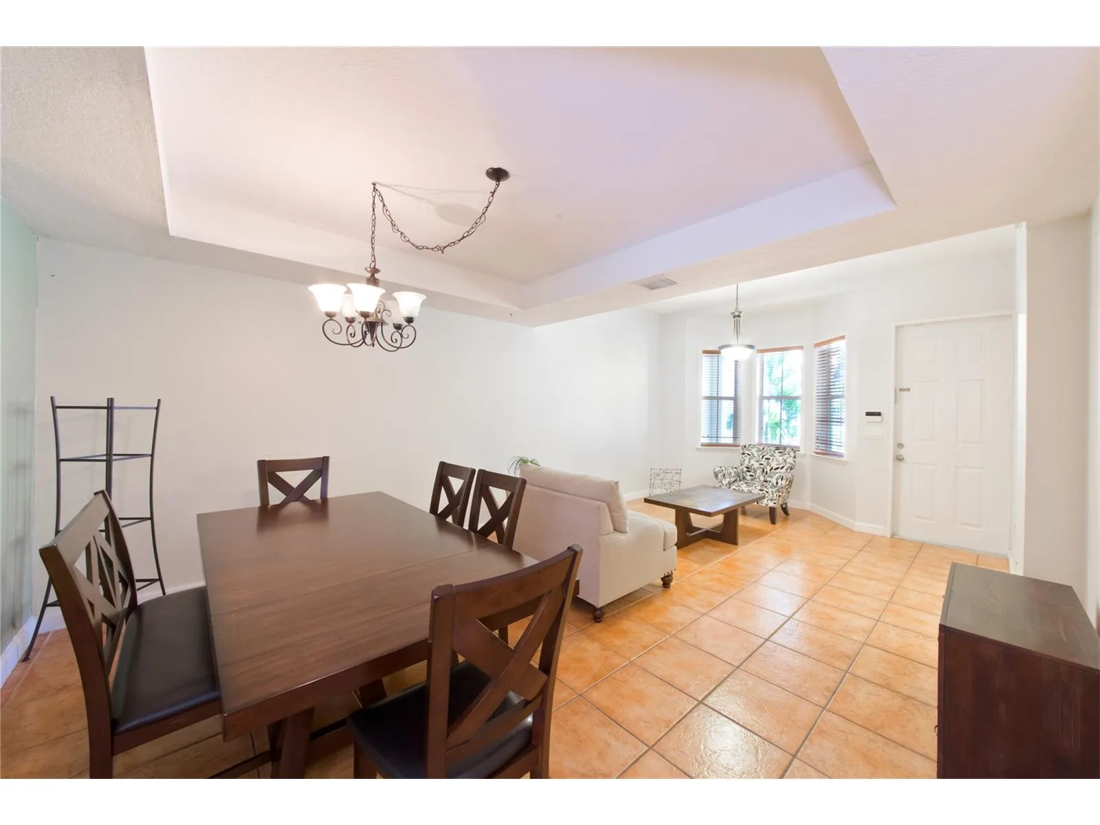 Casa a la Venta en Miami, DORAL CHASE – Foto 2