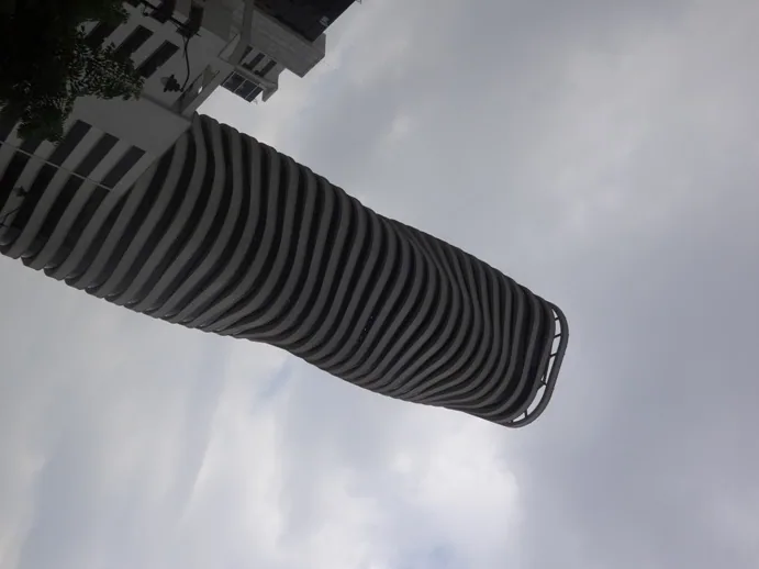 Oficina en alquiler en The Point, incluye parqueo. Ciudad del Río, Guayaquil – Foto 1