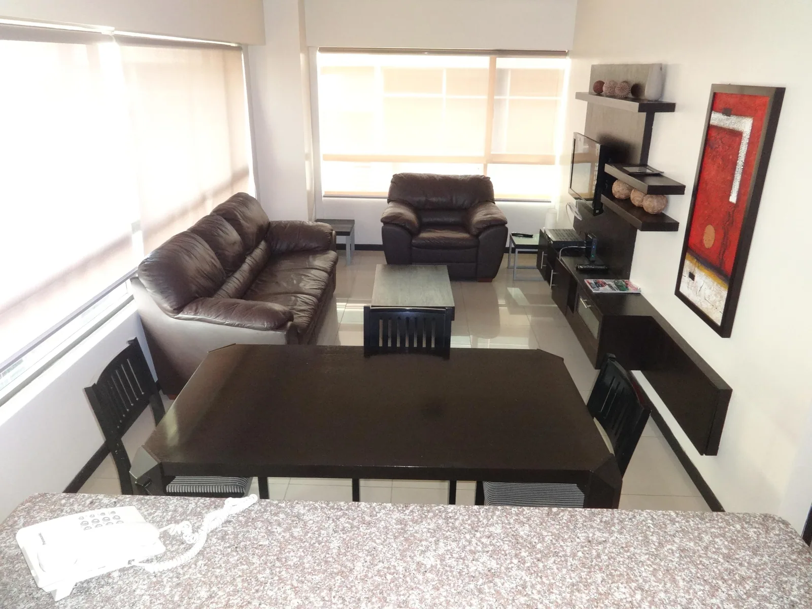 Alquilo suite en Torresol 2, incluyo alicuotas y parqueo – Foto 1
