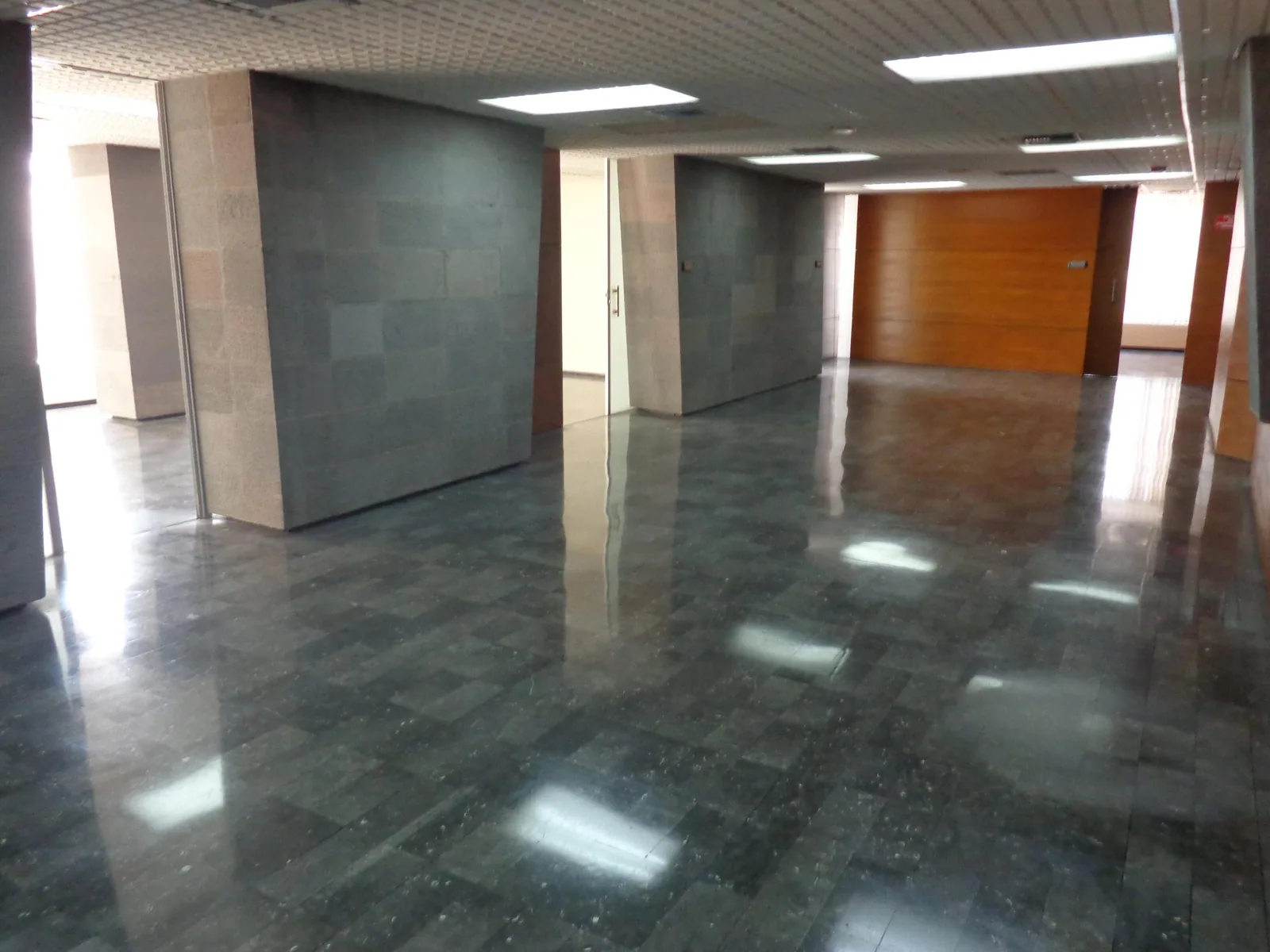 Alquilo oficina en Pedro Carbo Y Velez, centro de Guayaquil – Foto 5