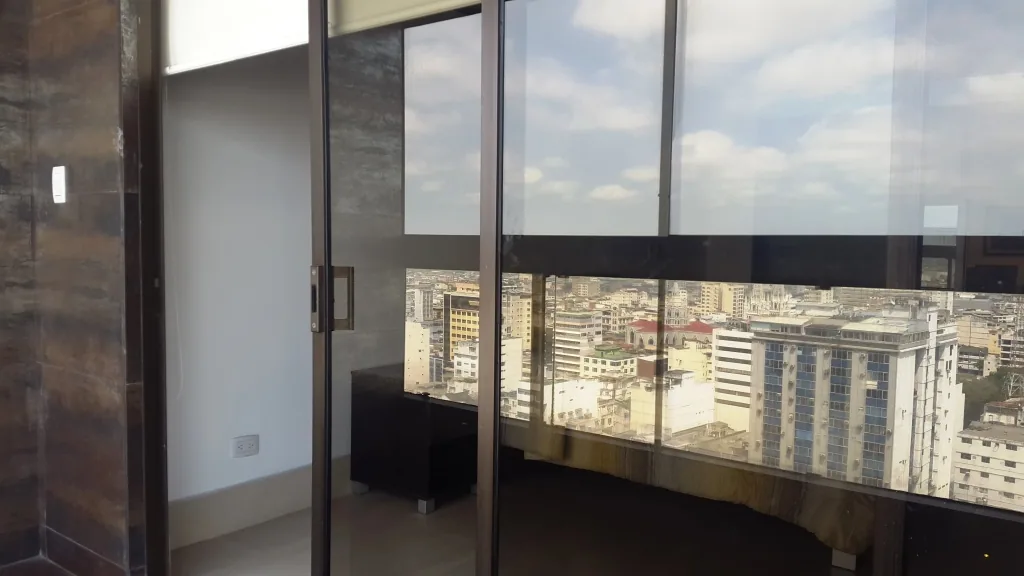 ALQUILER DE SUITE EN EL EDIFICIO SAN FRANCISCO 300 – Foto 1