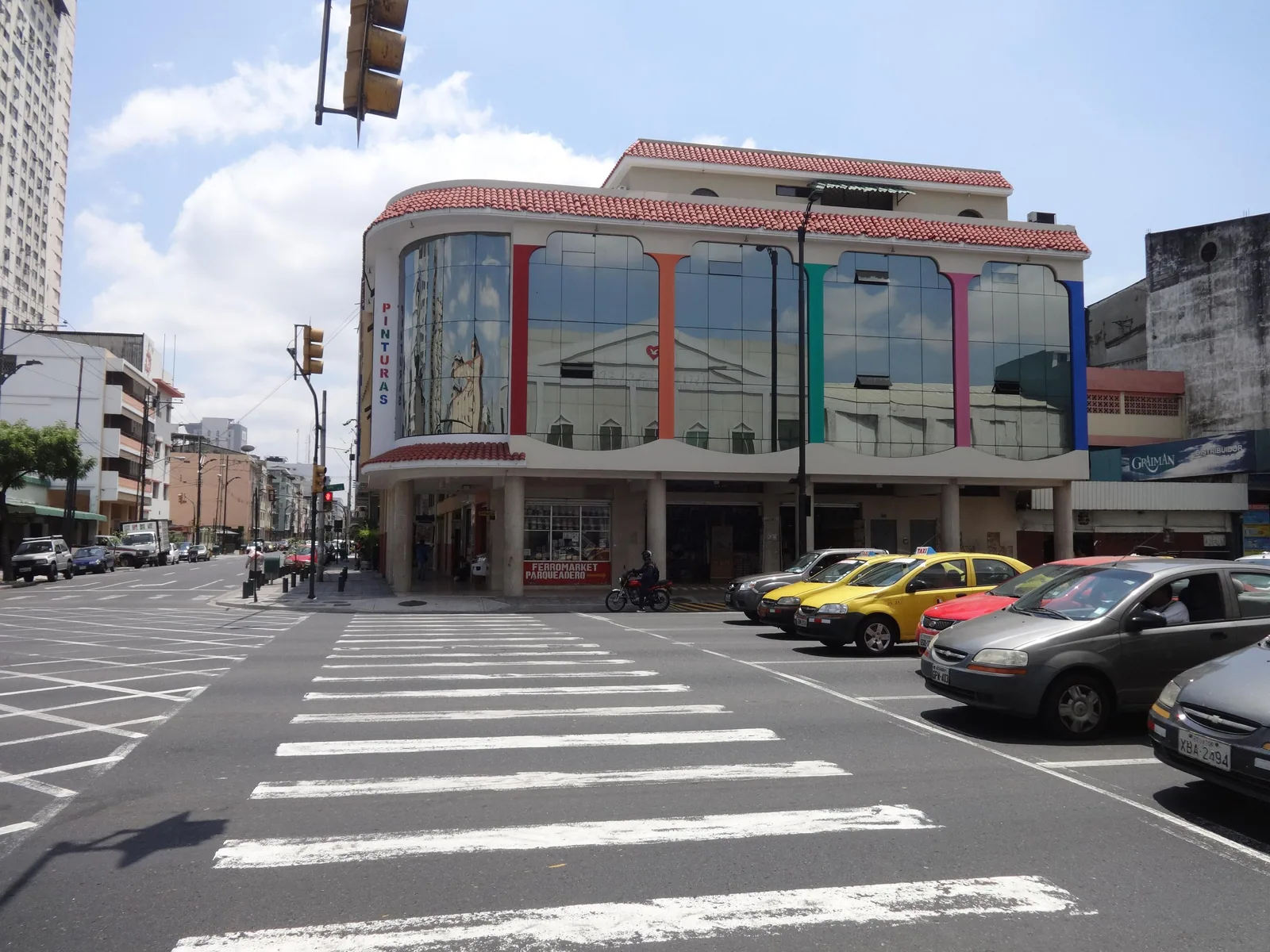 En venta edificio comercial en el centro de Guayaquil – Foto 2