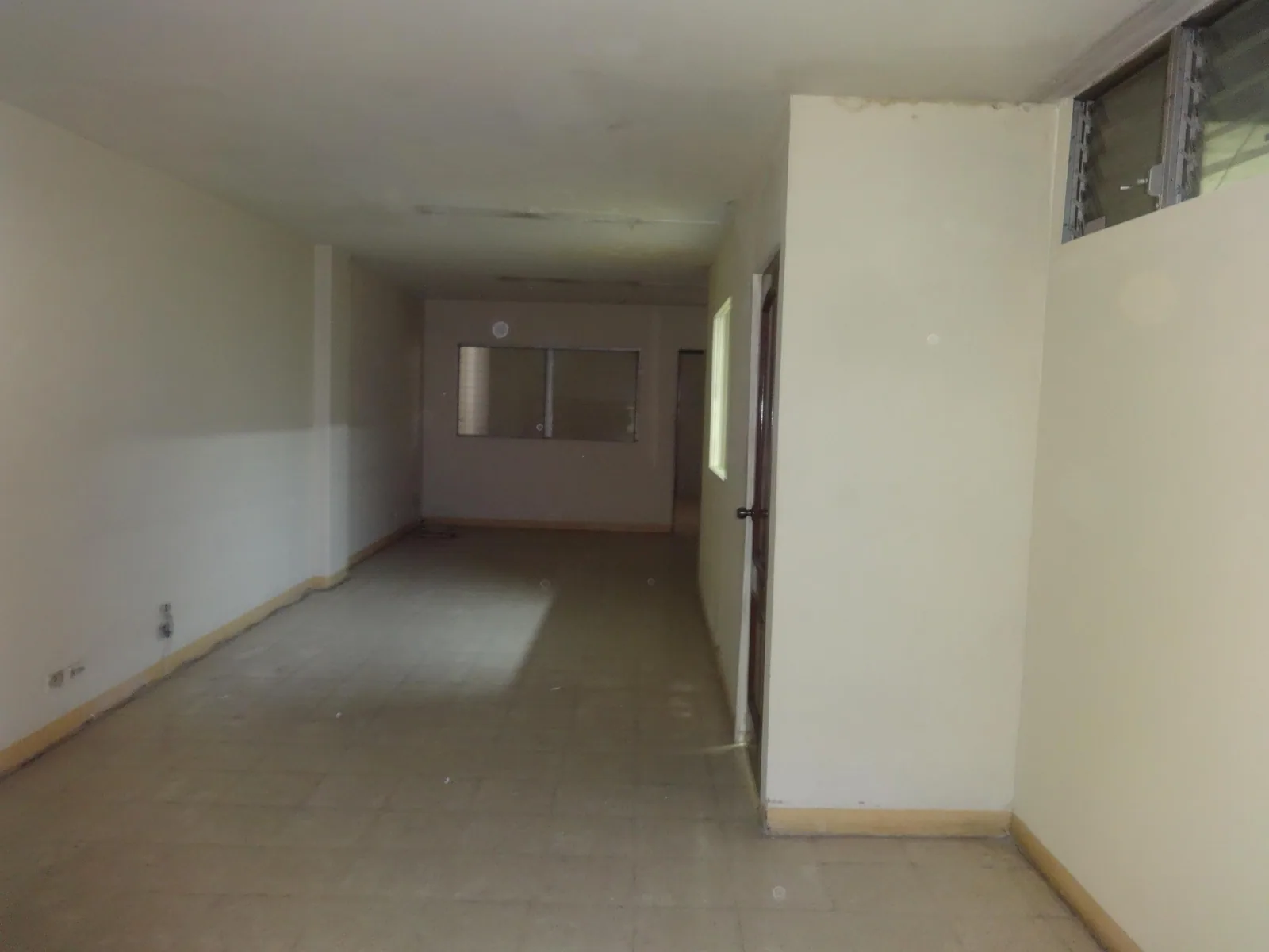 Oficina en arriendo, Baquerizo Moreno y 9 de Octubre centro de Guayaquil – Foto 4