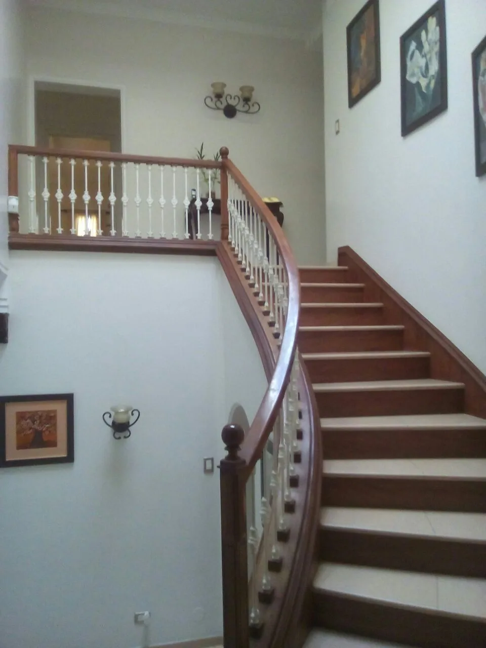 Casa en Venta de Oportunidad en Lomas de Urdesa Guayaquil Ecuador – Foto 1