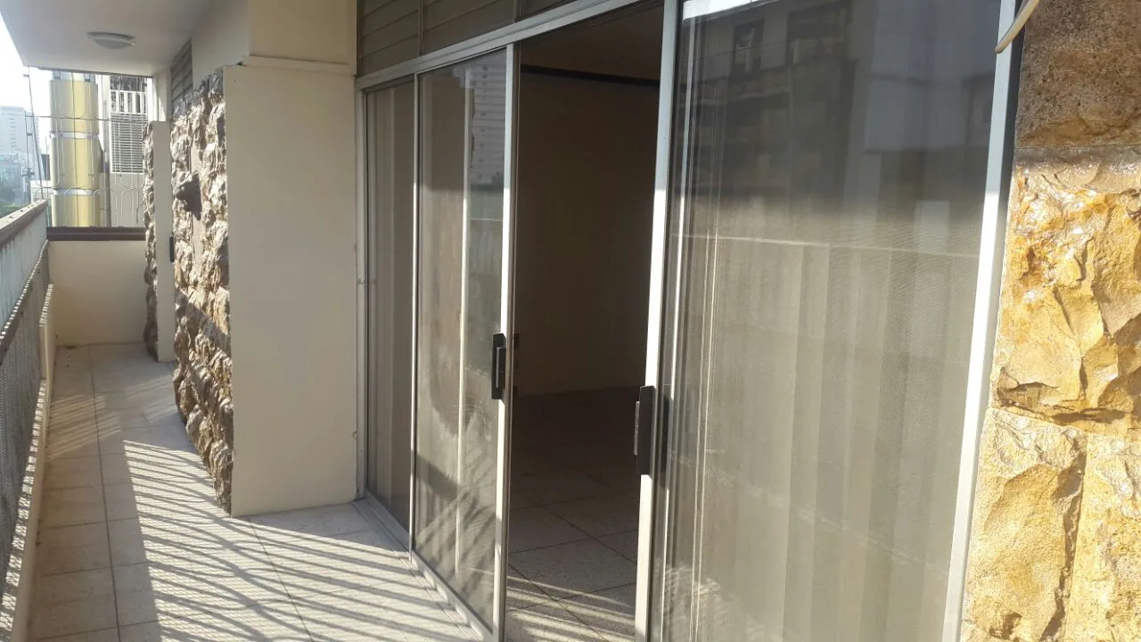 Alquiler de departamento en Av. 9 de Octubre y Boyacá, centro de Guayaquil – Foto 1