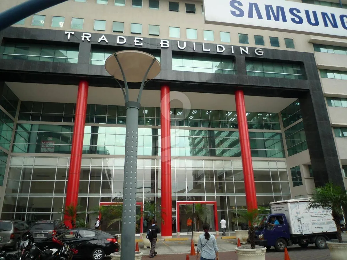 Oficina en alquiler ubicado en Trade Building, Guayaquil. – Foto 1