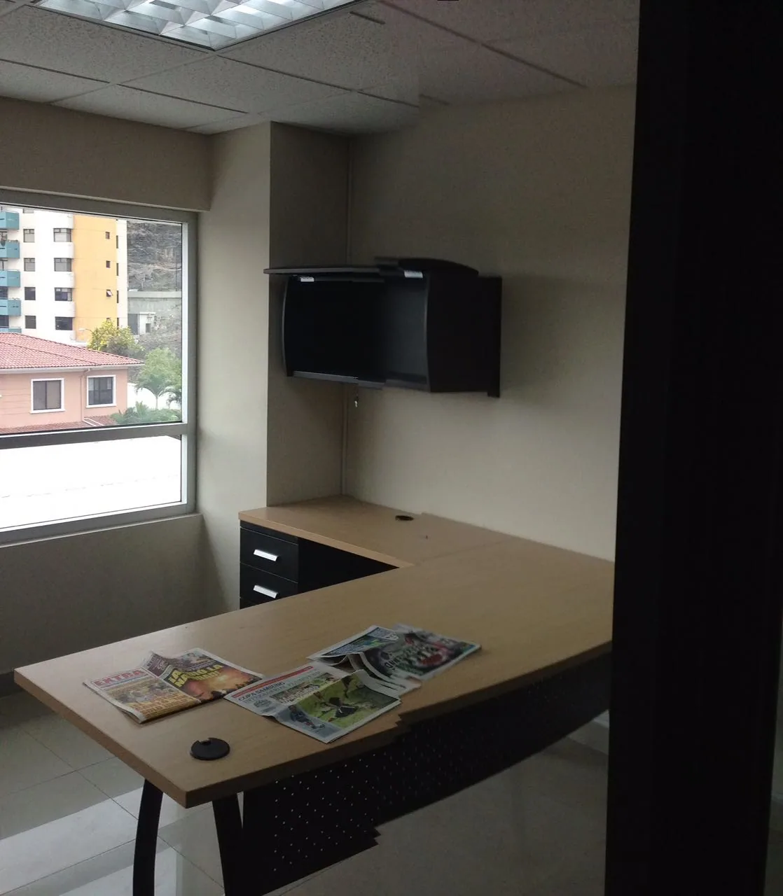 Alquilo Oficina Amoblada en Parque Empresarial Colón – Foto 4