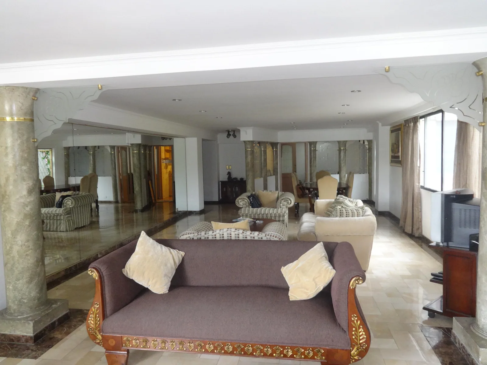 Vendo Departamento en Urdesa, Guayaquil  – Foto 1