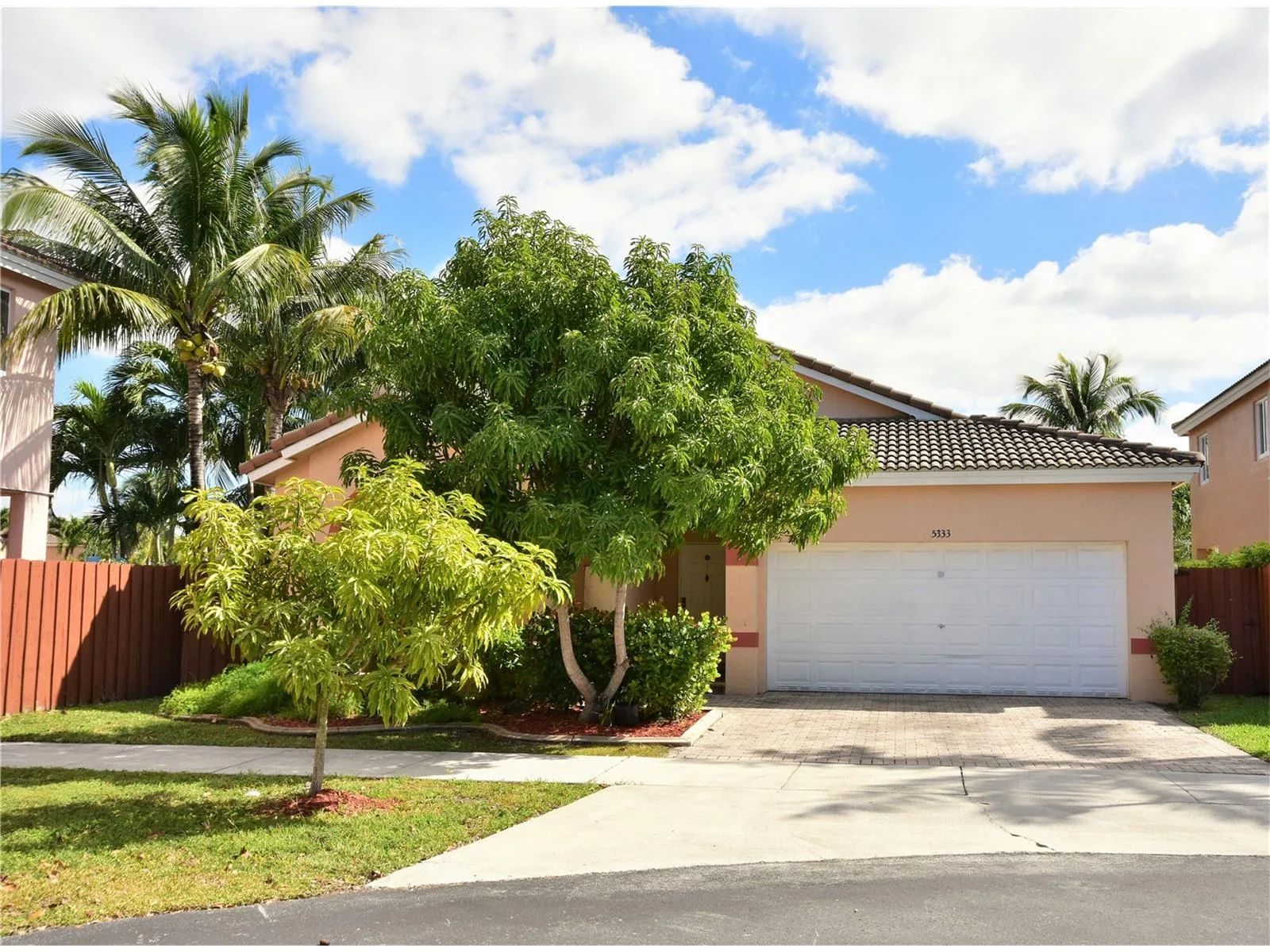 Casa a la Venta en Miami - Doral Gardens – Foto 2