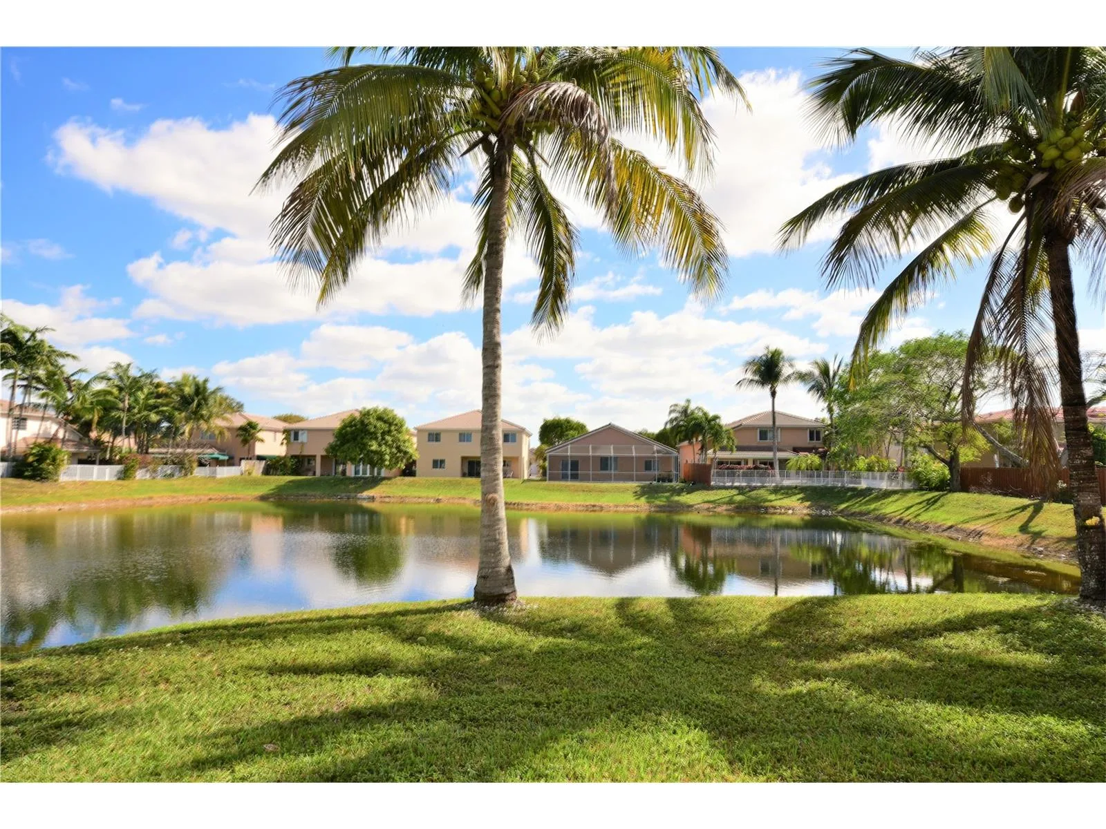 Casa a la Venta en Miami - Doral Gardens – Foto 4