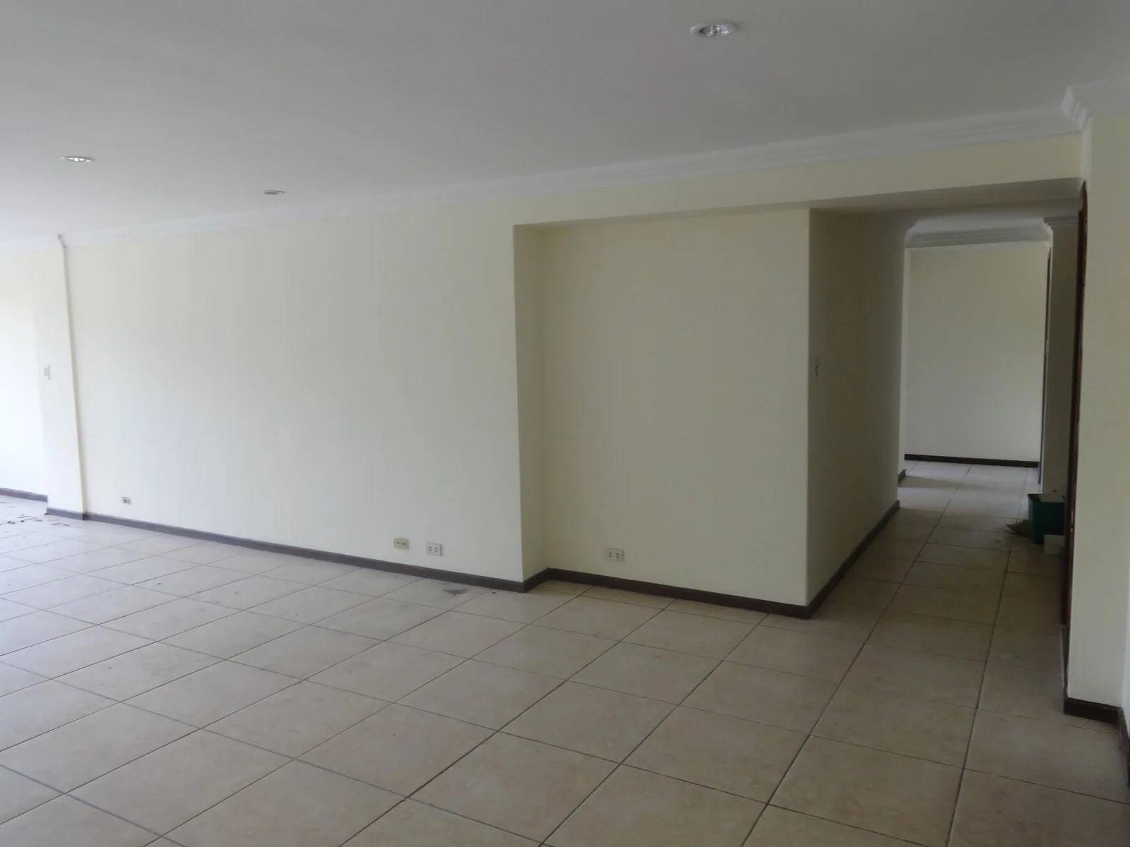 Departamento de venta en Urdesa Norte, Guayaquil – Foto 3
