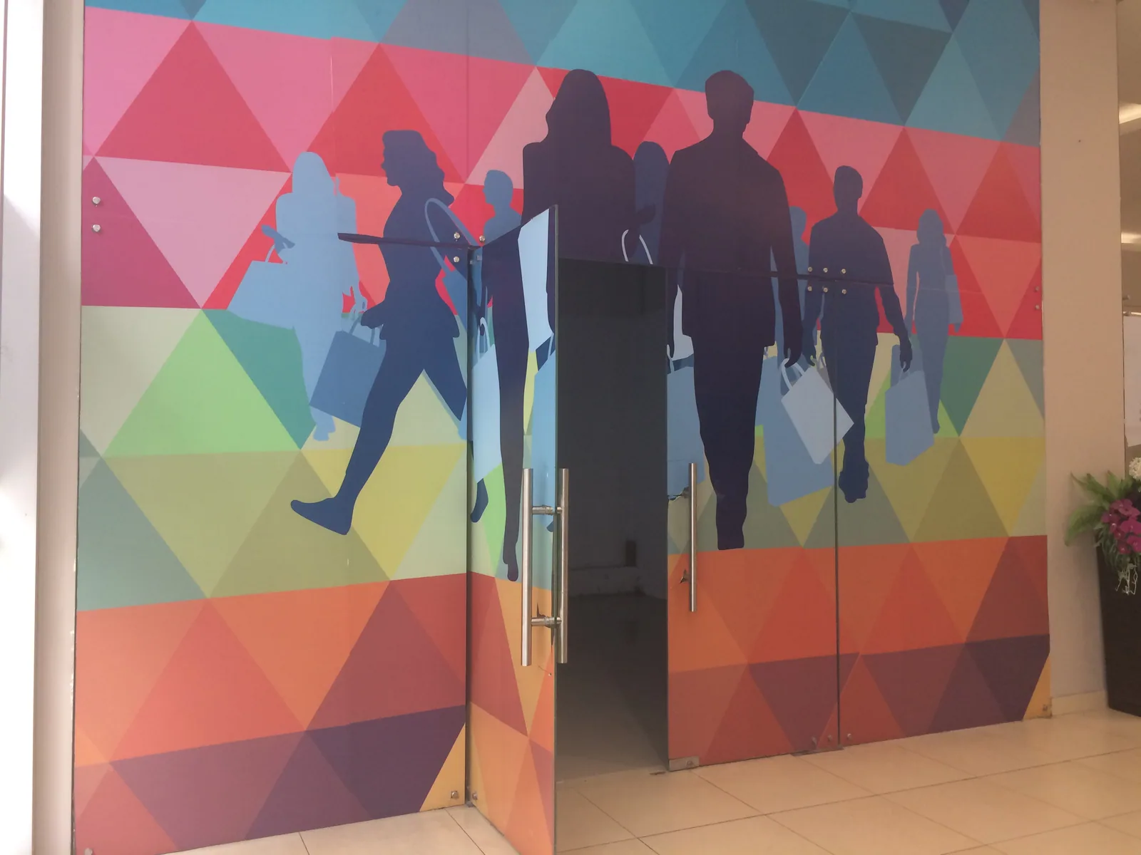 Local Comercial en Alquiler Galería Sonesta, zona Mall del Sol – Foto 3