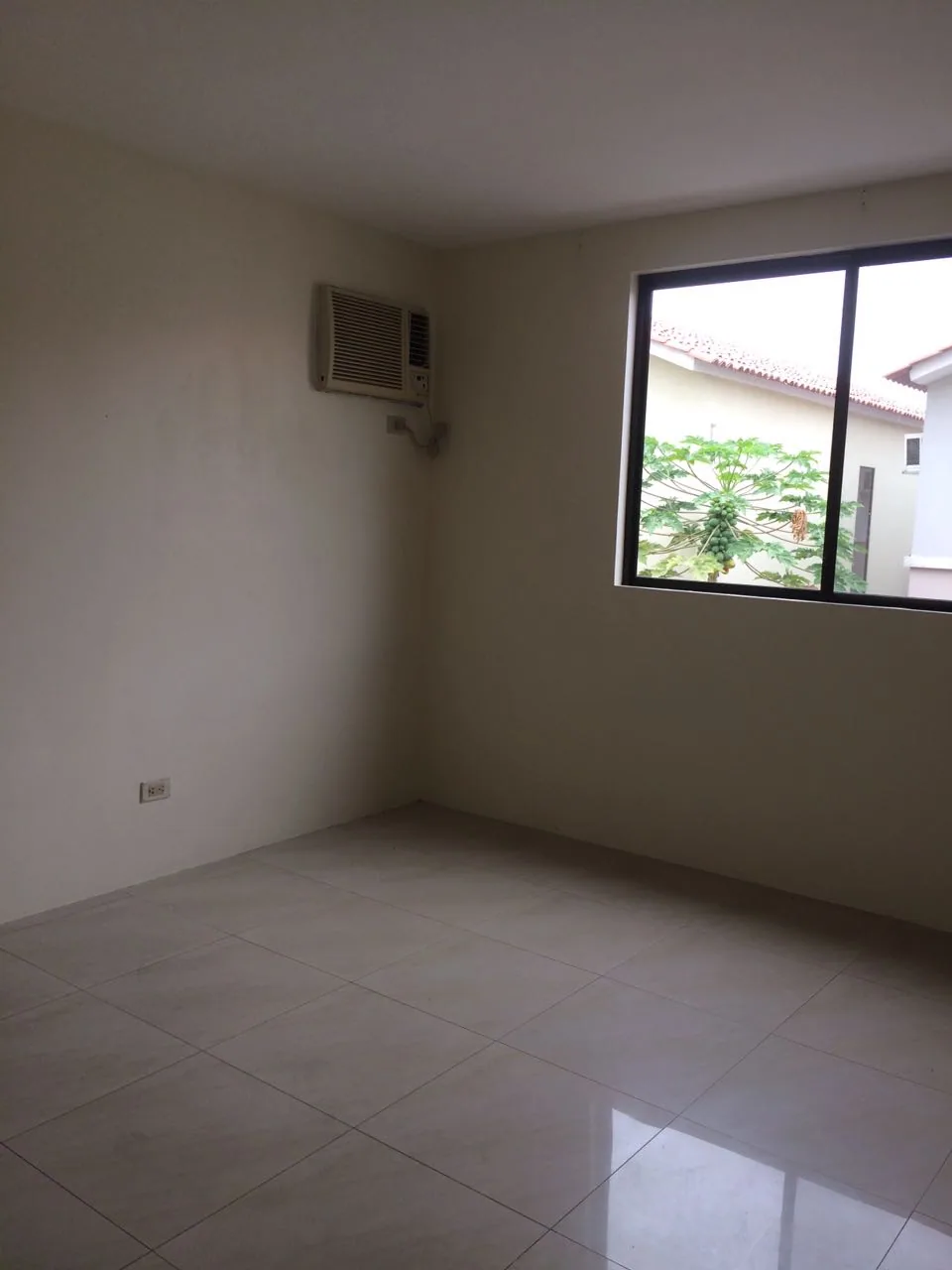 Casa de Arriendo en Ciudad Celeste, Etapa Serena - Samborondon  – Foto 5