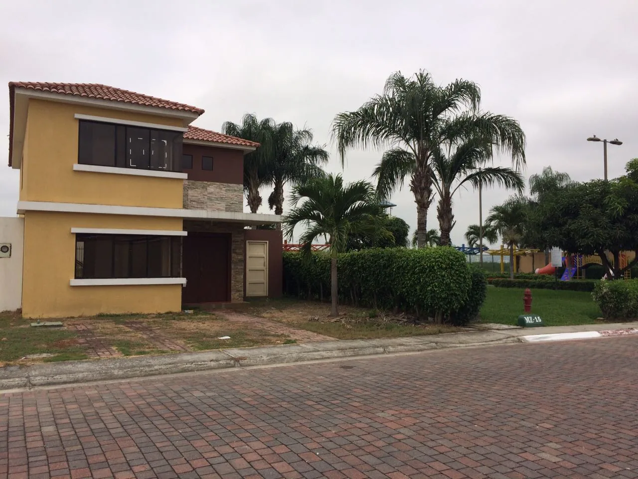 Casa en Venta en Ciudad Celeste, Etapa La Marina - Samborondon – Foto 1