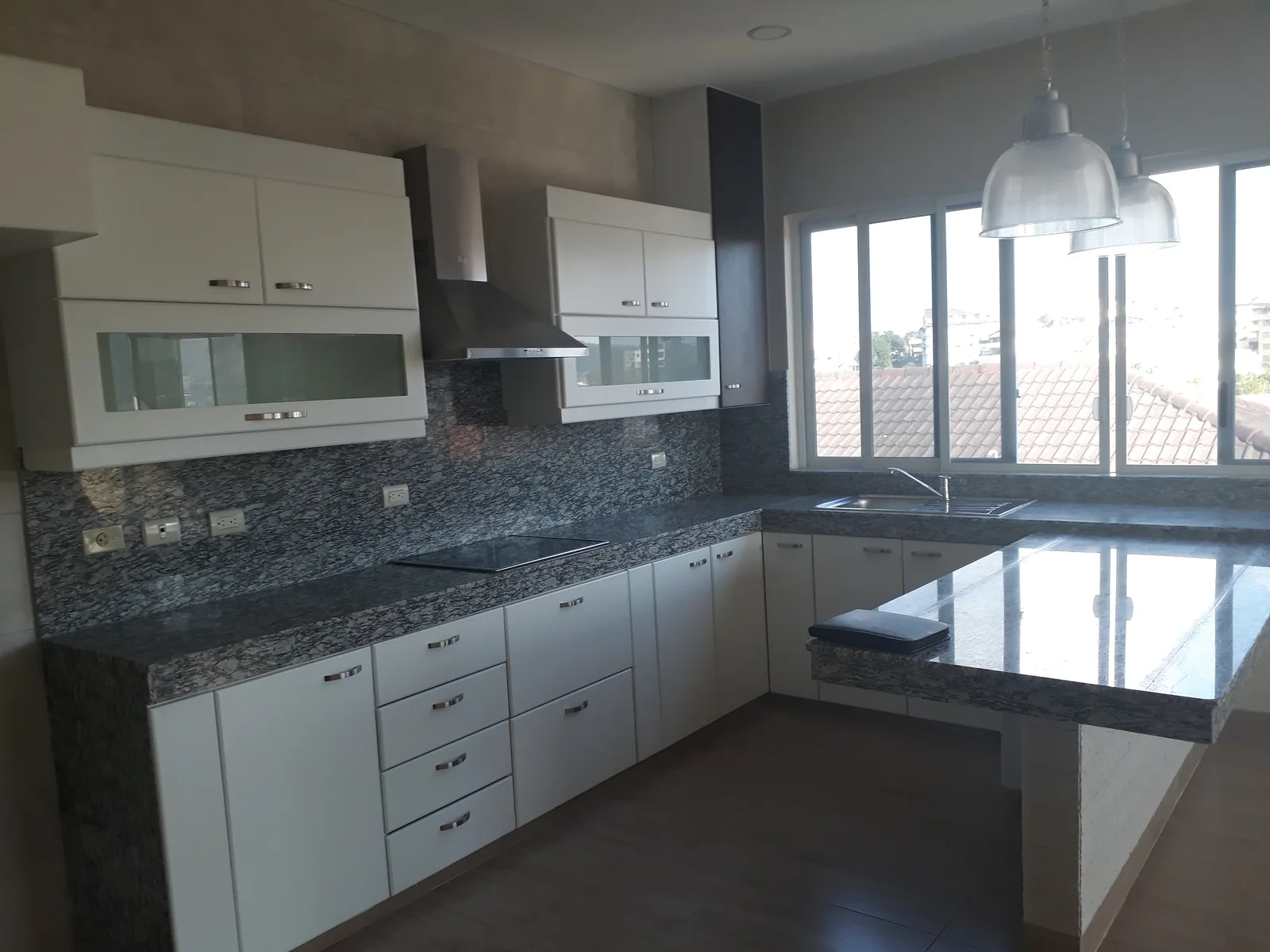 Departamento en alquiler El Portón Lomas de Urdesa Guayaquil – Foto 5