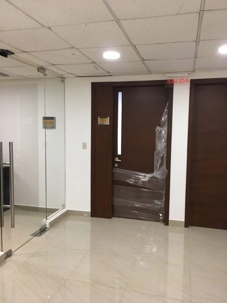 Oficina en en alquiler en Edificio Samborondón Plaza Samborondón – Foto 2