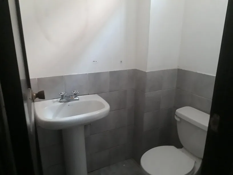 Local comercial en alquiler en Centro Comercial en La Alborada Guayaquil – Foto 5