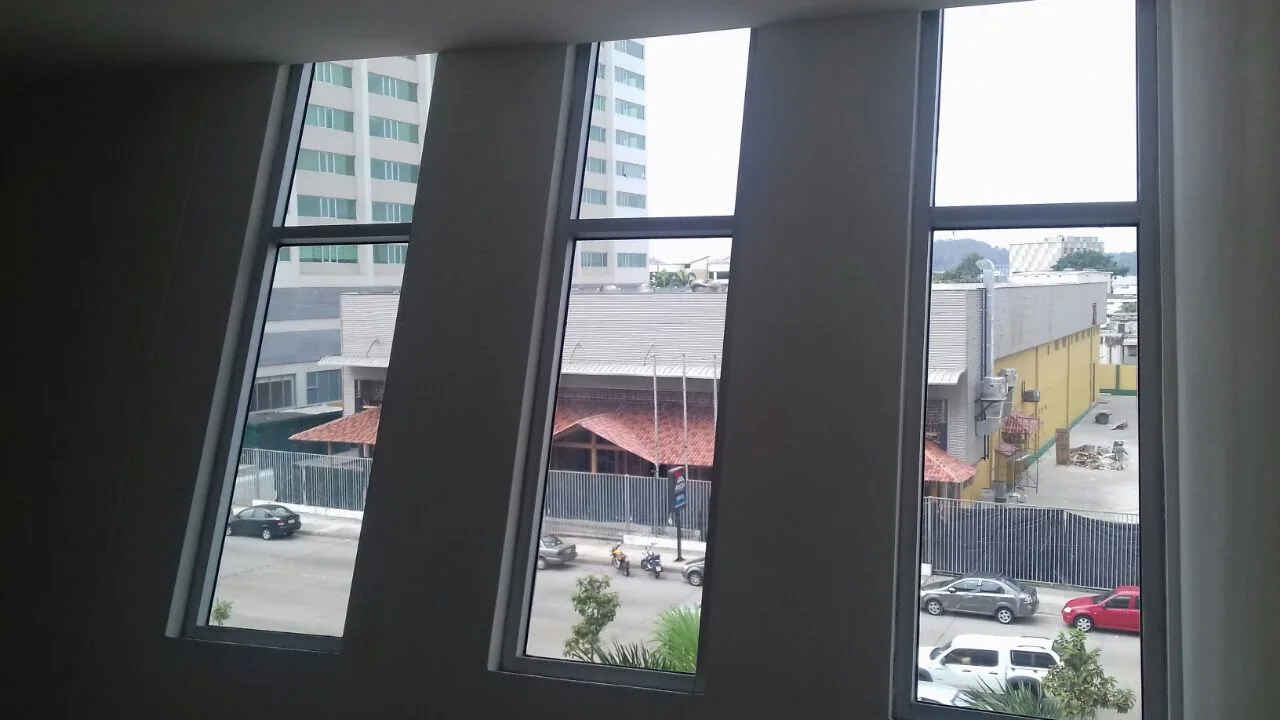 Oficina en Alquiler en Sonesta, zonal Mall del Sol - Guayaquil – Foto 5