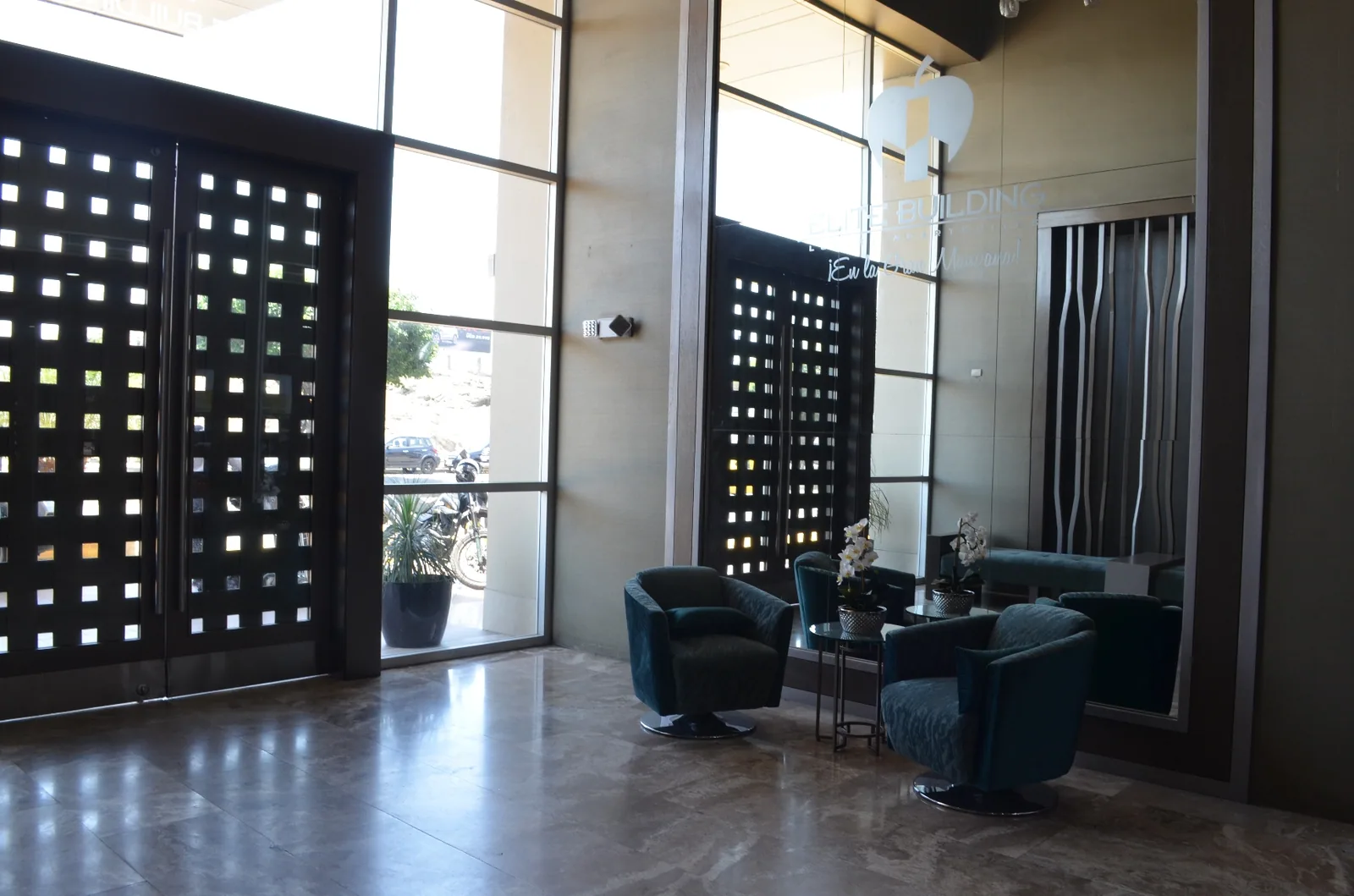 Suite en alquiler en edificio Élite Building sector Mall del Sol - norte de Guayaquil  – Foto 4