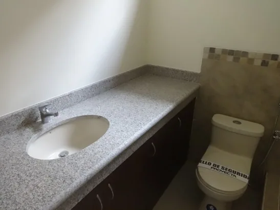 De Estreno! Casa en venta Bosques de la costa. Via a la costa Guayaquil – Foto 2