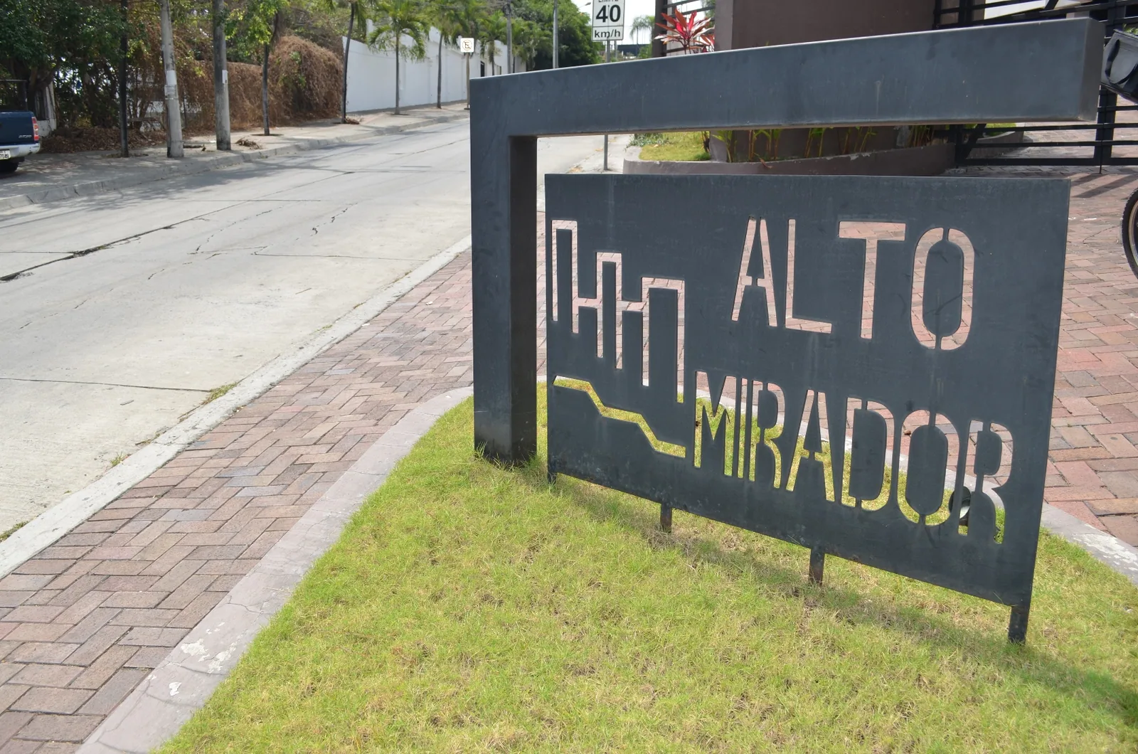 Departamento en alquiler Edificio Alto Mirador Urdesa  – Foto 3