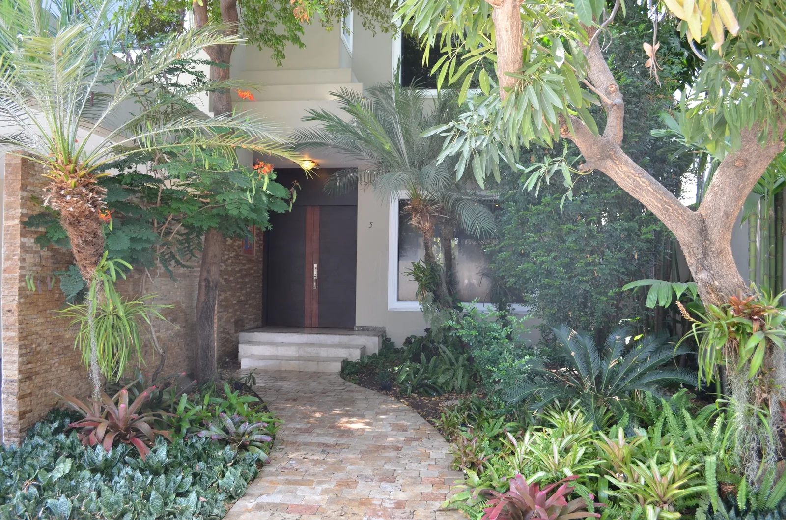 Casa en alquiler en urbanización Rio Grande - Samborondon    – Foto 2