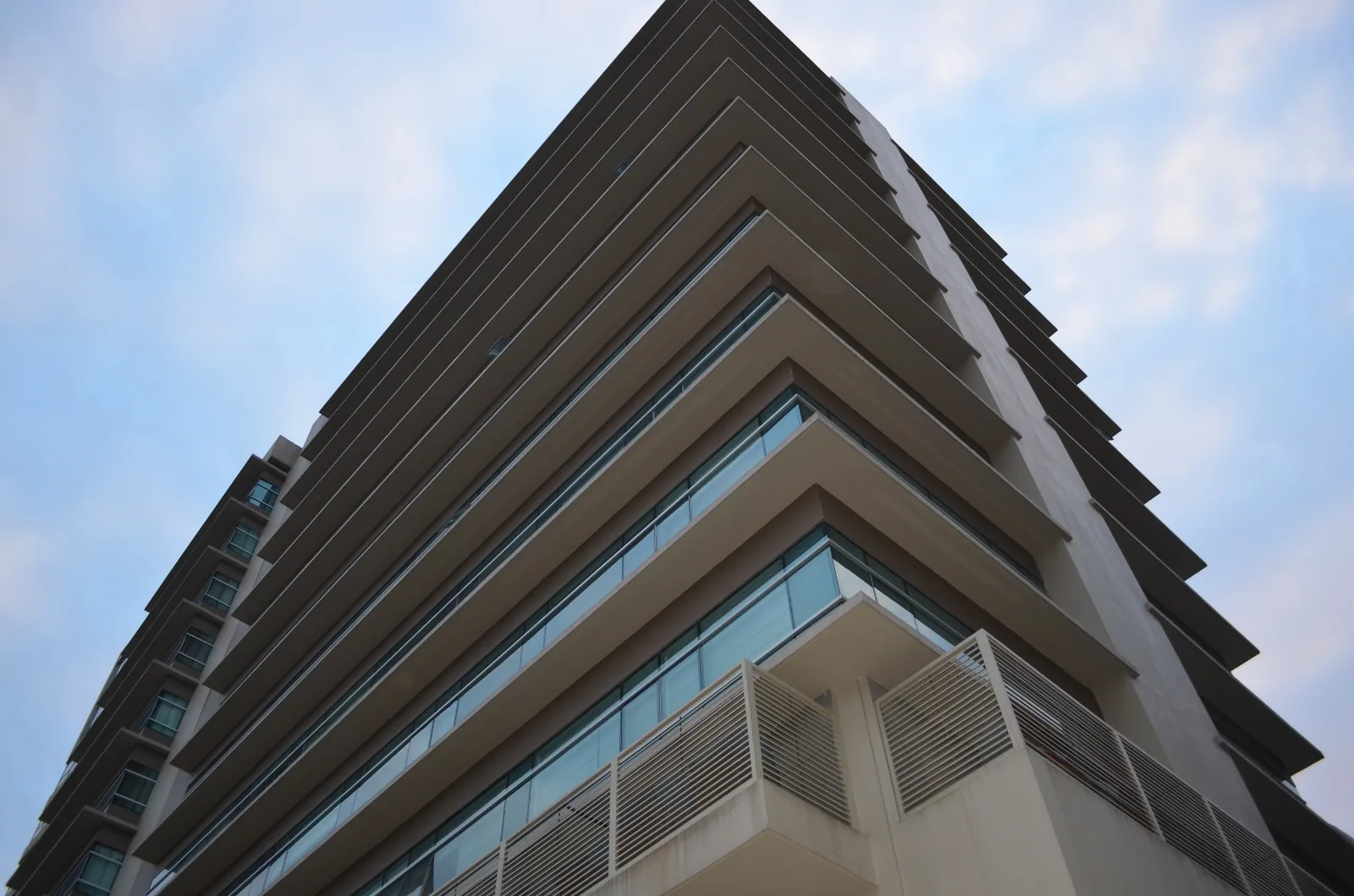 Suite en Venta en edificio Élite Building sector Mall del Sol  – Foto 1