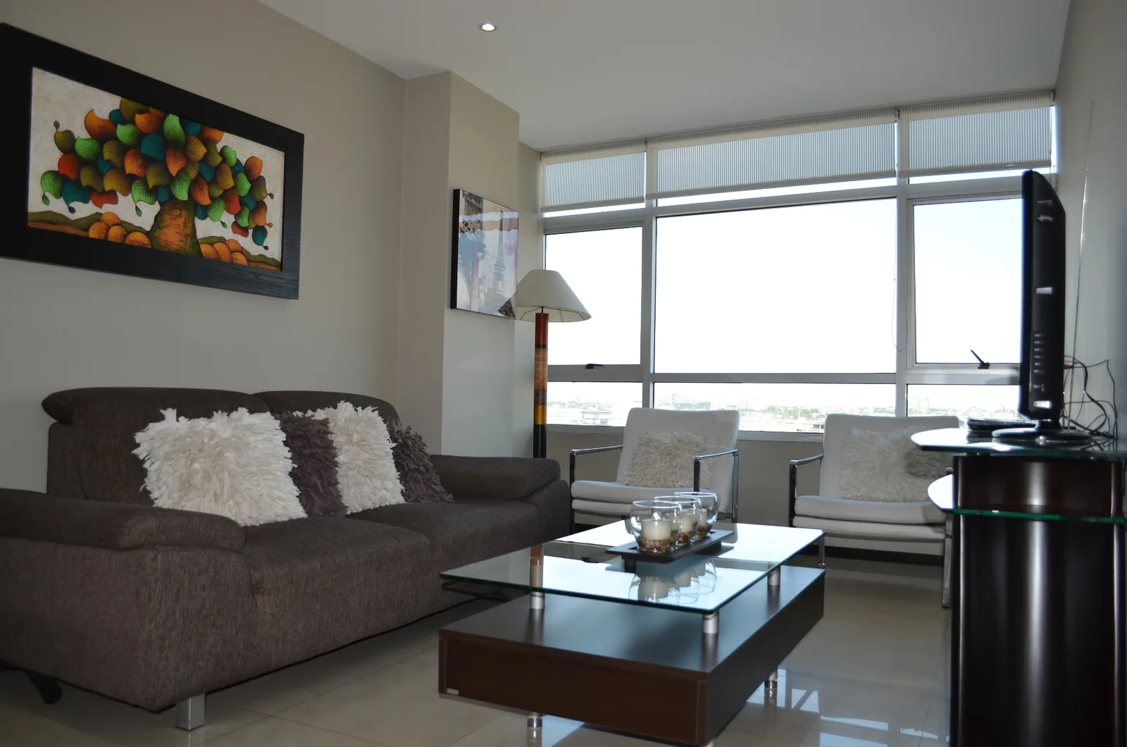 Departamento en venta en edificio Élite Building sector Mall del Sol – Foto 1