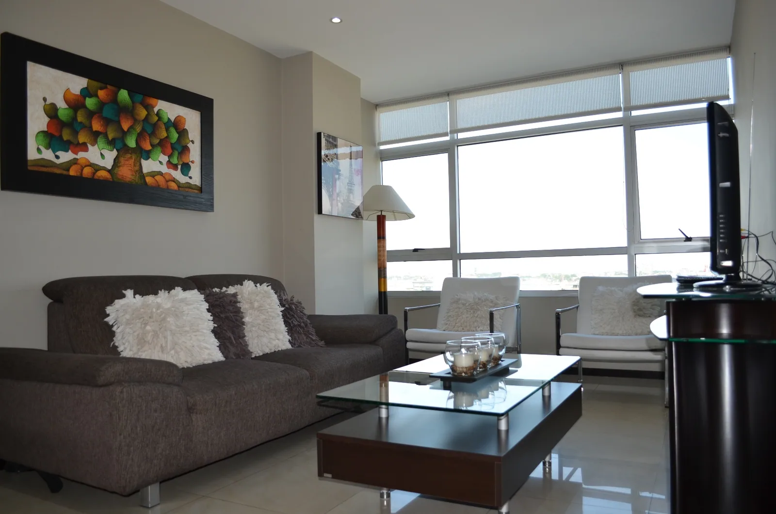 Suite en alquiler en edificio Élite Building sector Mall del Sol  – Foto 3