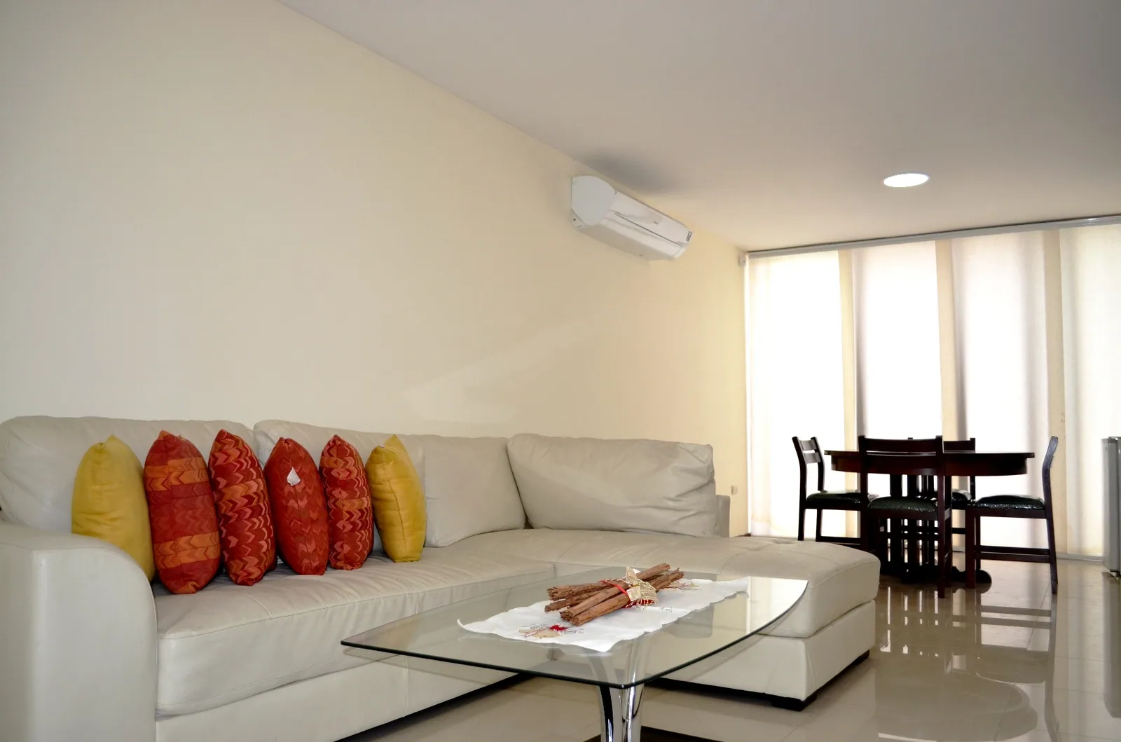 Casa en Alquiler en urbanización Bali via samborondon  – Foto 4