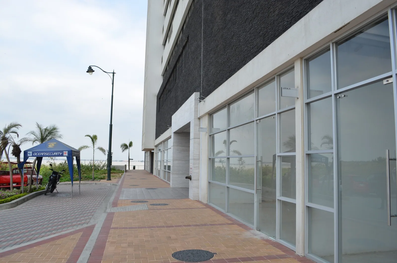 Local en alquiler en Bellini IV sector centro Ciudad del Rió  – Foto 2