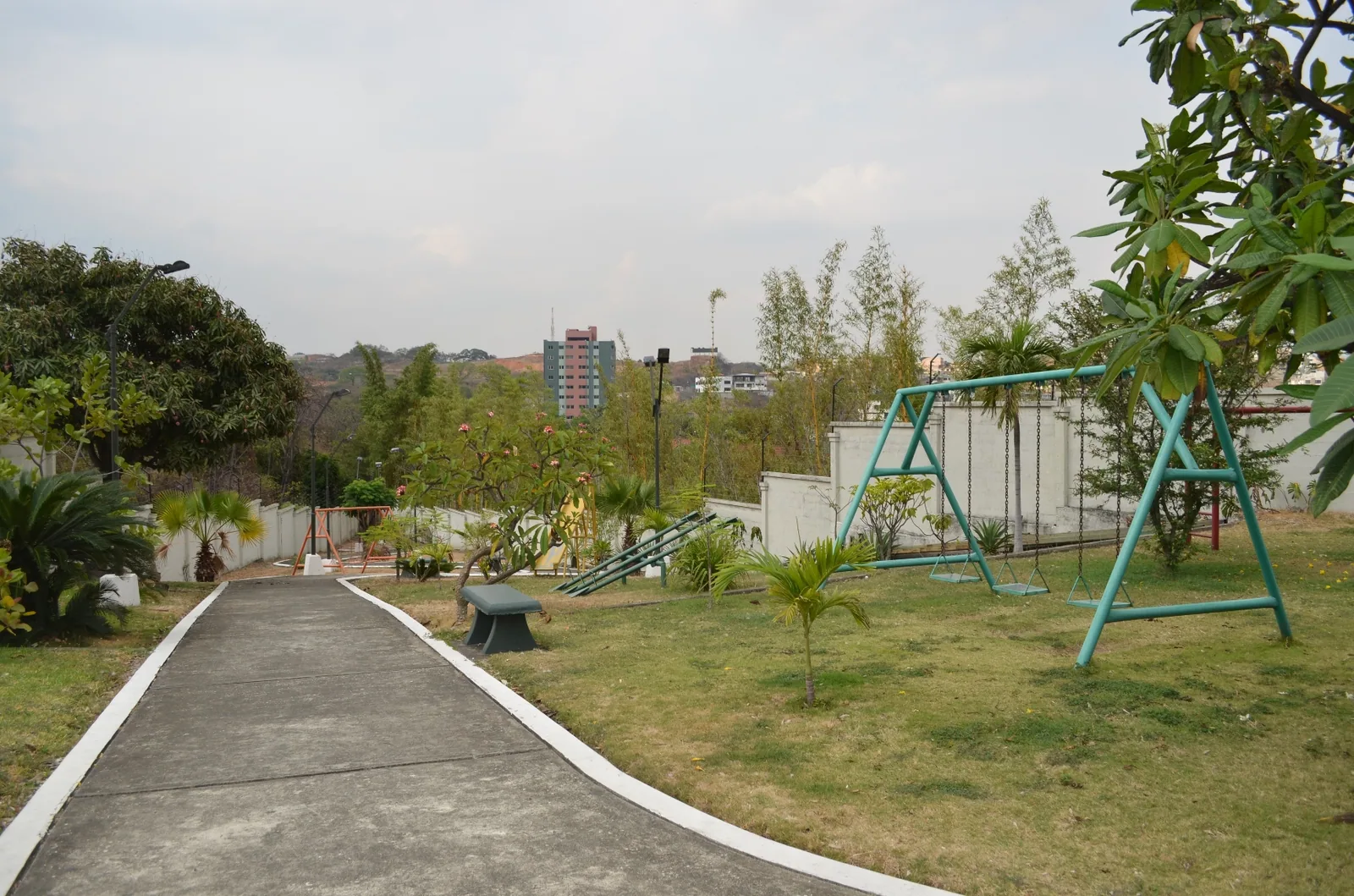 Departamento en alquiler en Urbanización Parque de los Ceibos sector Ceibos – Foto 5