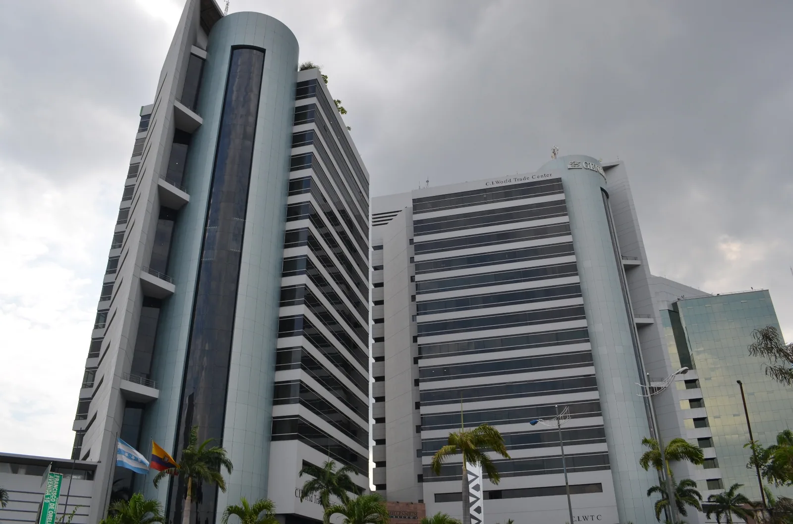Oficina en alquiler en Edificio World Trade Center sector Norte – Foto 2
