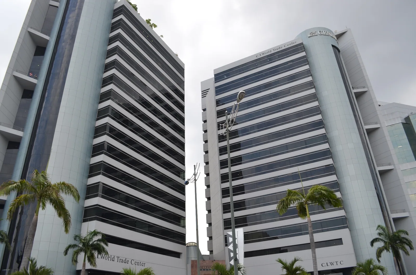 Oficina en alquiler en Edificio World Trade Center sector Norte – Foto 2