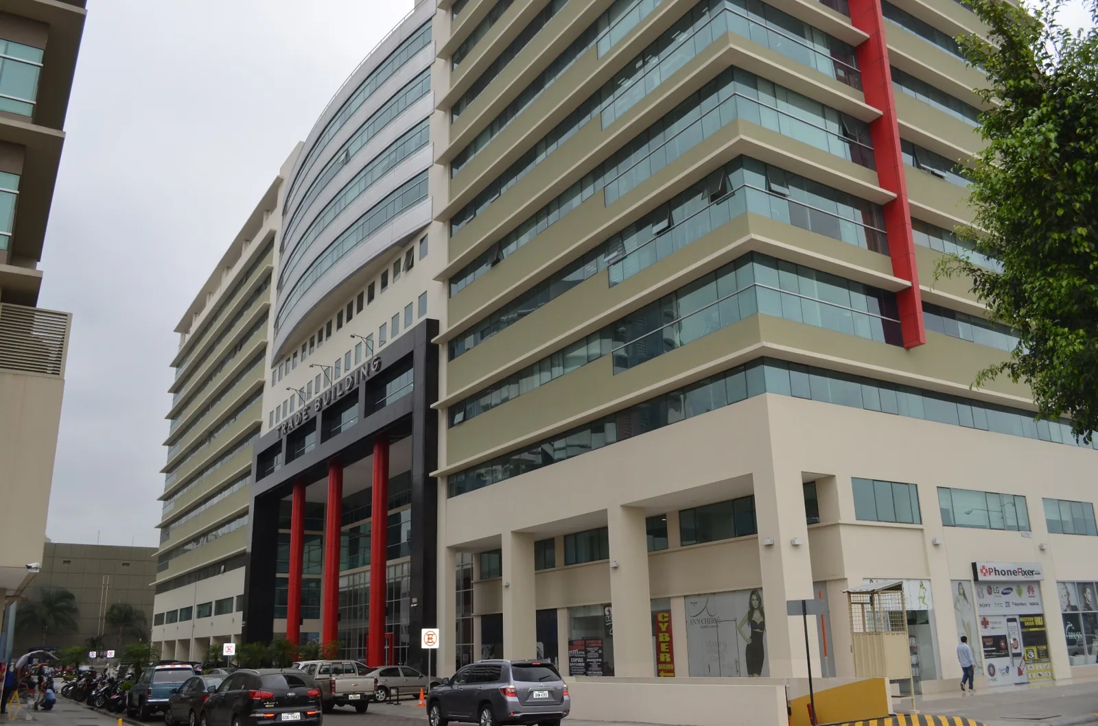 Oficina en alquiler en Edificio Trade Building sector Norte – Foto 2