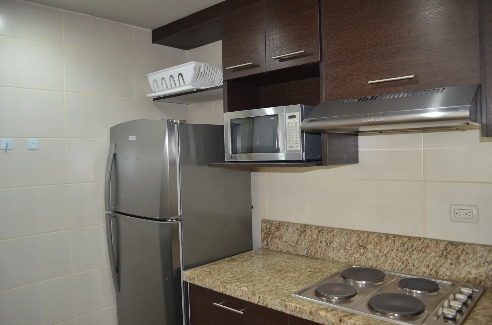 Suite en alquiler en edificio Elite Building sector Mall del Sol – Foto 3