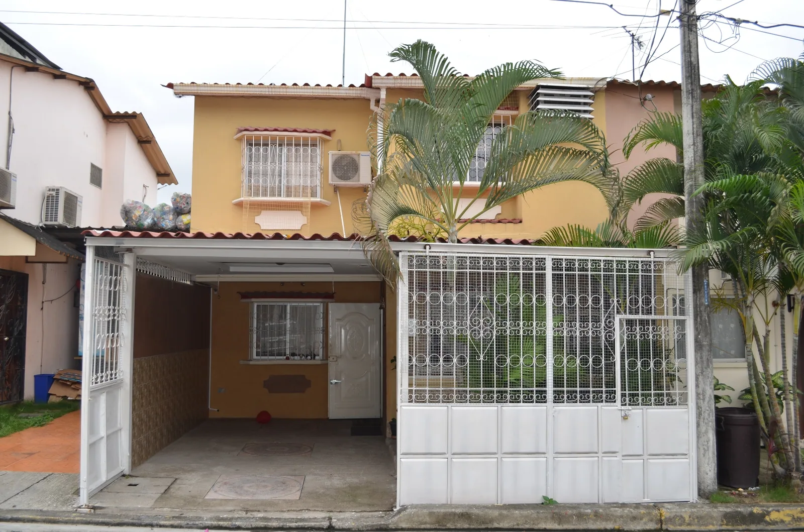 Casa en venta en urbanización Colinas del Sol sector vía Daule – Foto 2