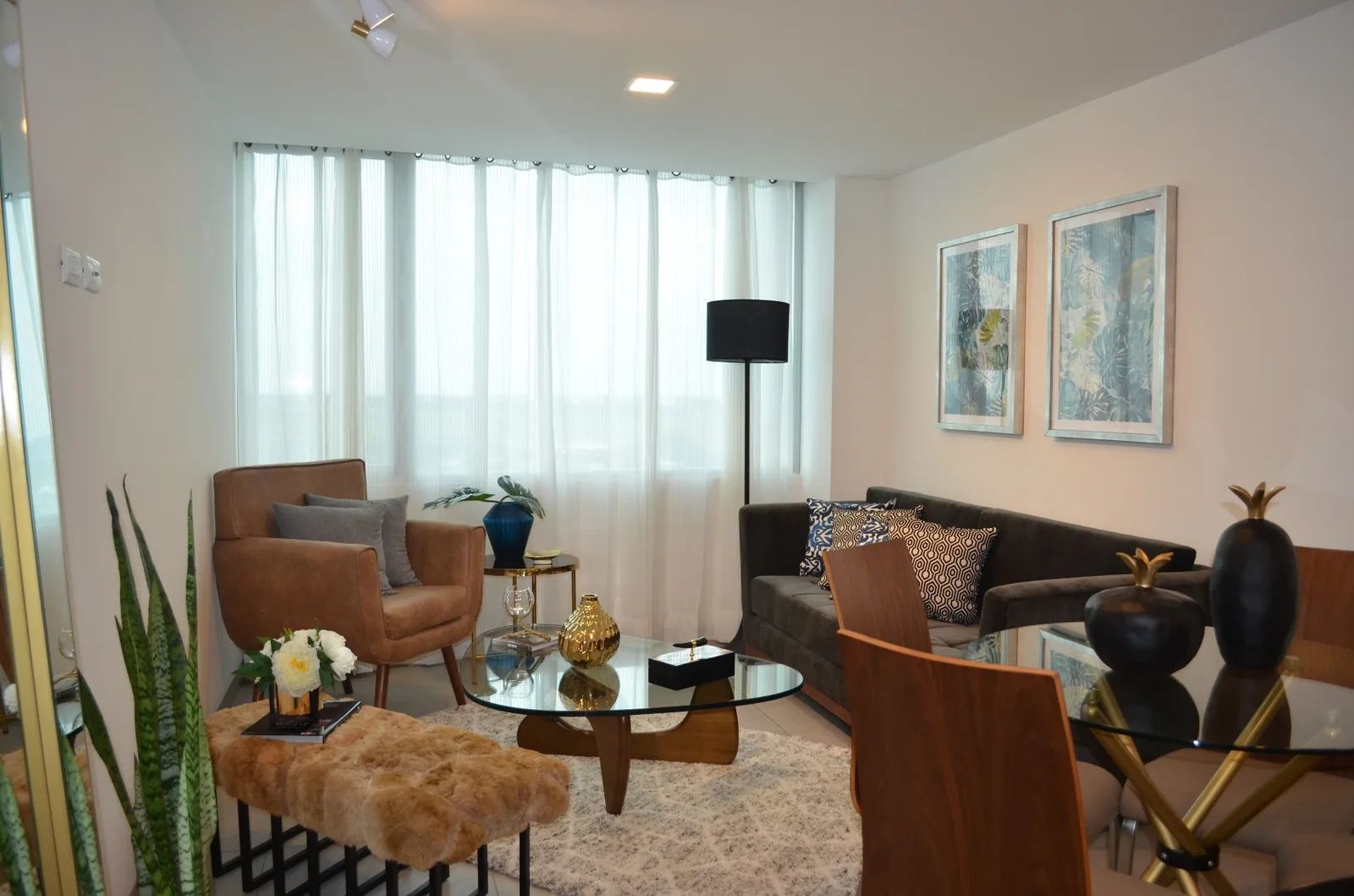 Suite en alquiler en edificio Quo sector Mall del Sol – Foto 1