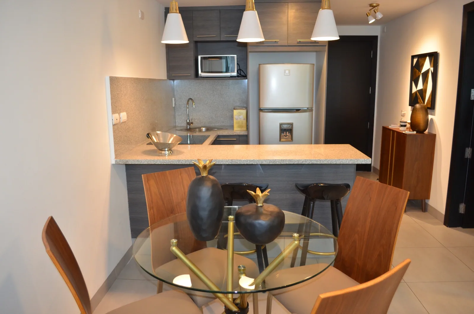 Suite en alquiler en edificio Quo sector Mall del Sol – Foto 5
