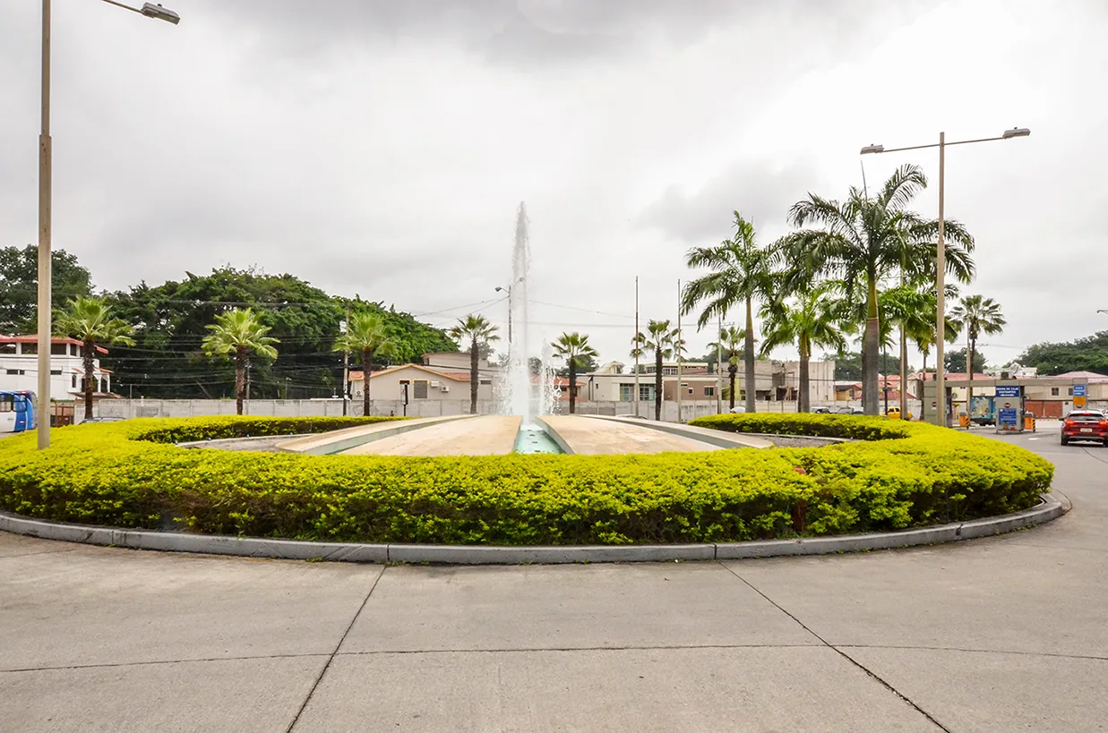 Oficina en alquiler en Parque Empresarial Colón sector norte de Guayaquil – Foto 3