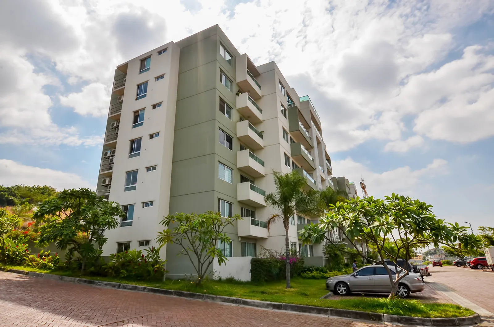 Departamento en alquiler en Vista Towers norte de Guayaquil – Foto 1