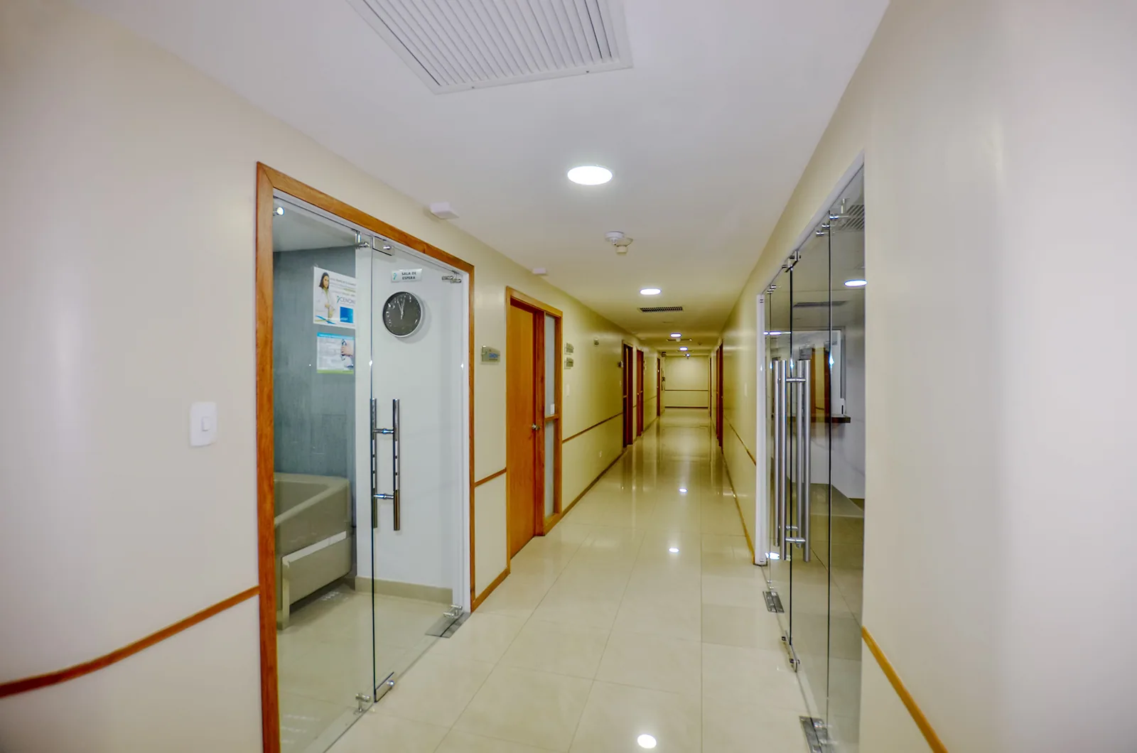Oficina en alquiler en Edificio Equilibrium sector norte de Guayaquil – Foto 3
