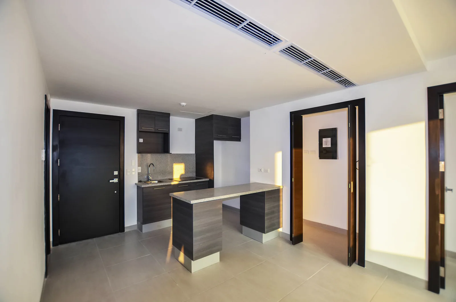 Departamento en venta en Edificio Quo sector norte de Guayaquil – Foto 3